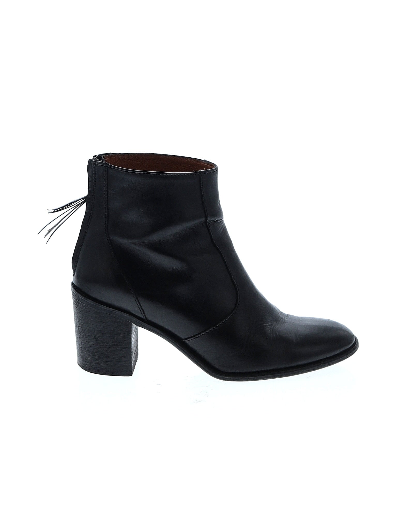 1 shoe size - 9