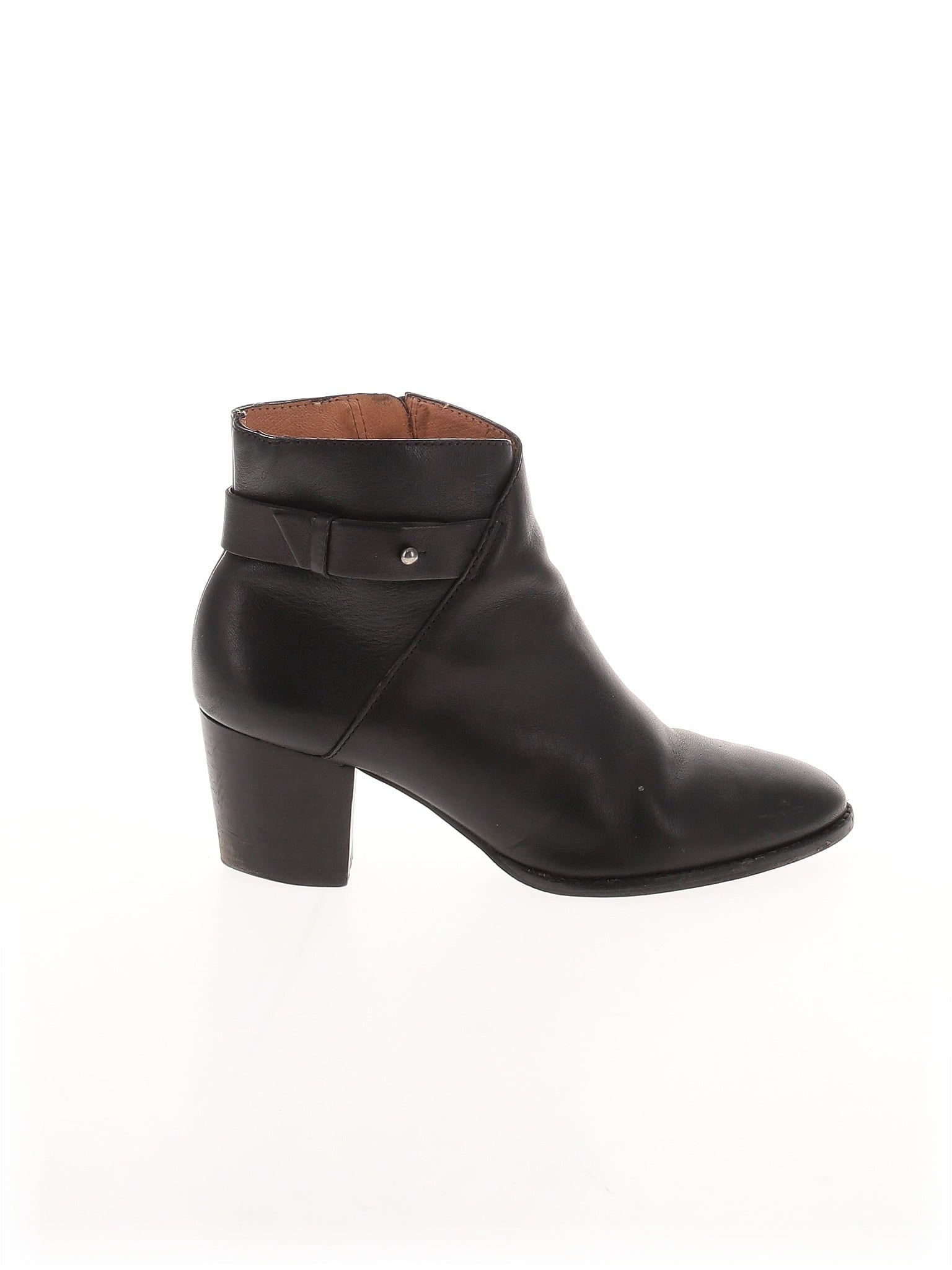 1 shoe size - 8