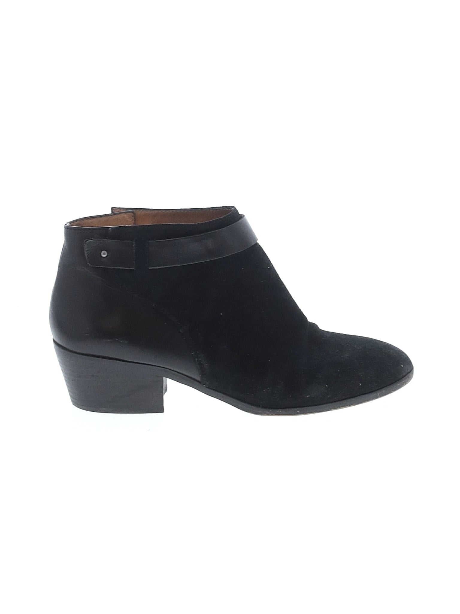 1 shoe size - 9