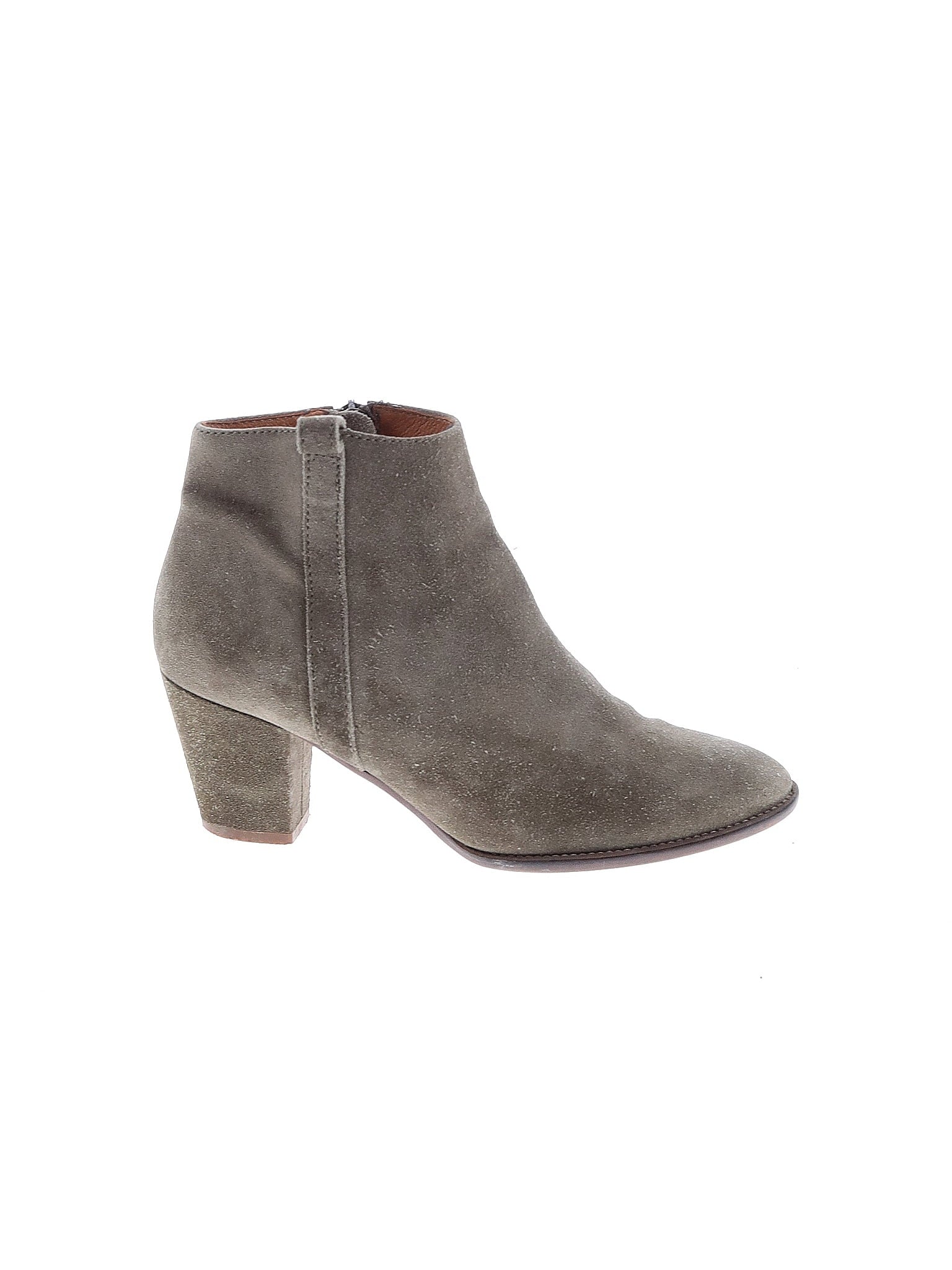 1 shoe size - 7 1/2