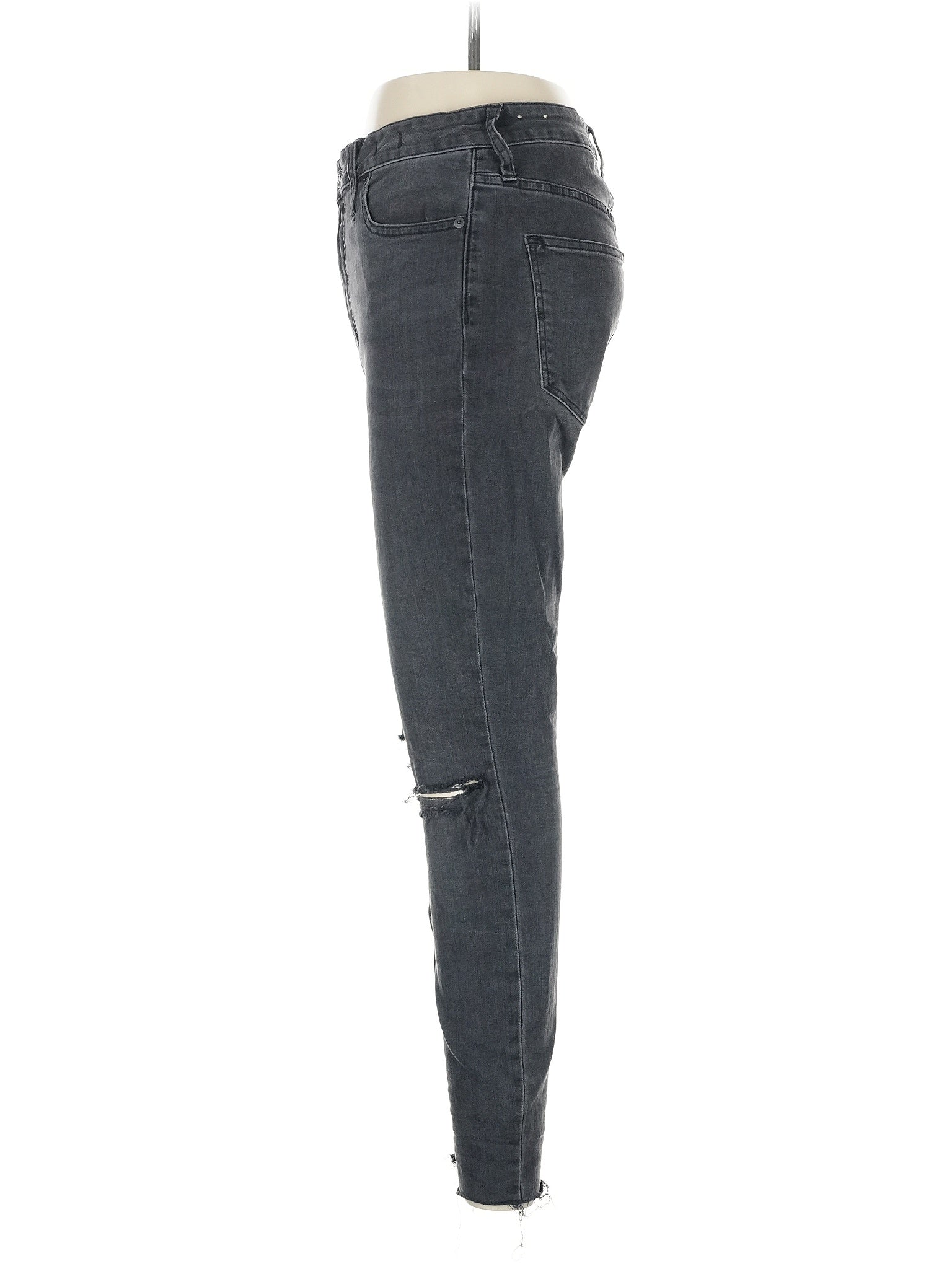 4 waist size - 28