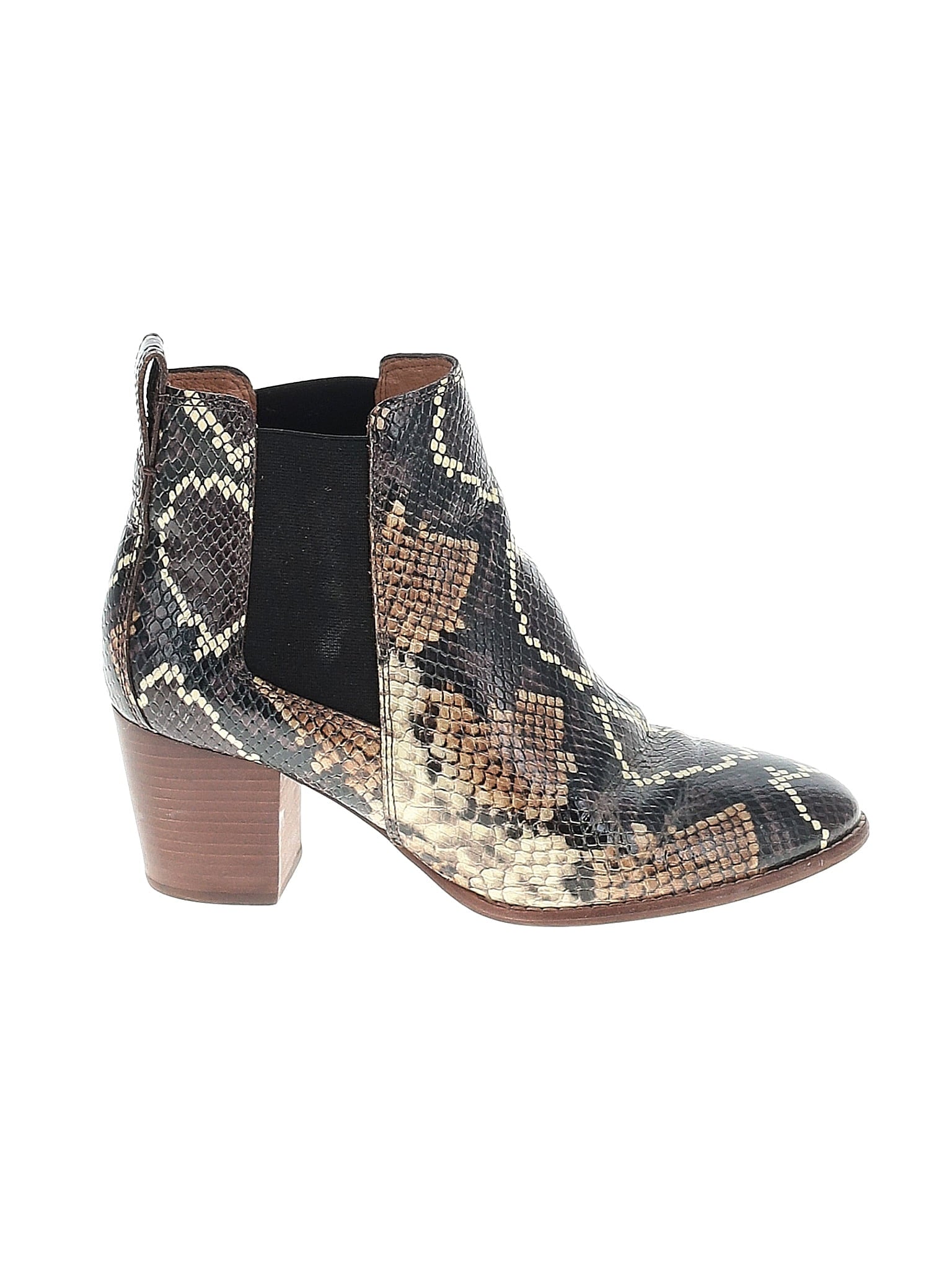 1 shoe size - 8