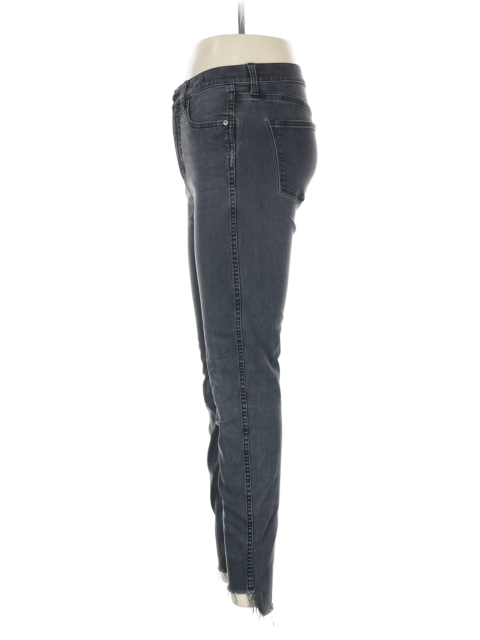 4 waist size - 28