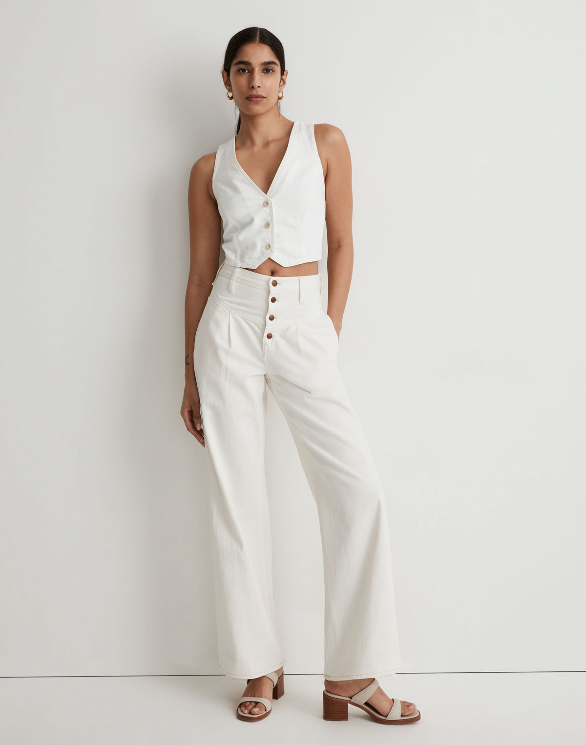 2 waist size - 32
