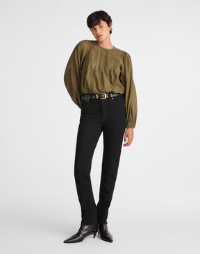 2 waist size - 28