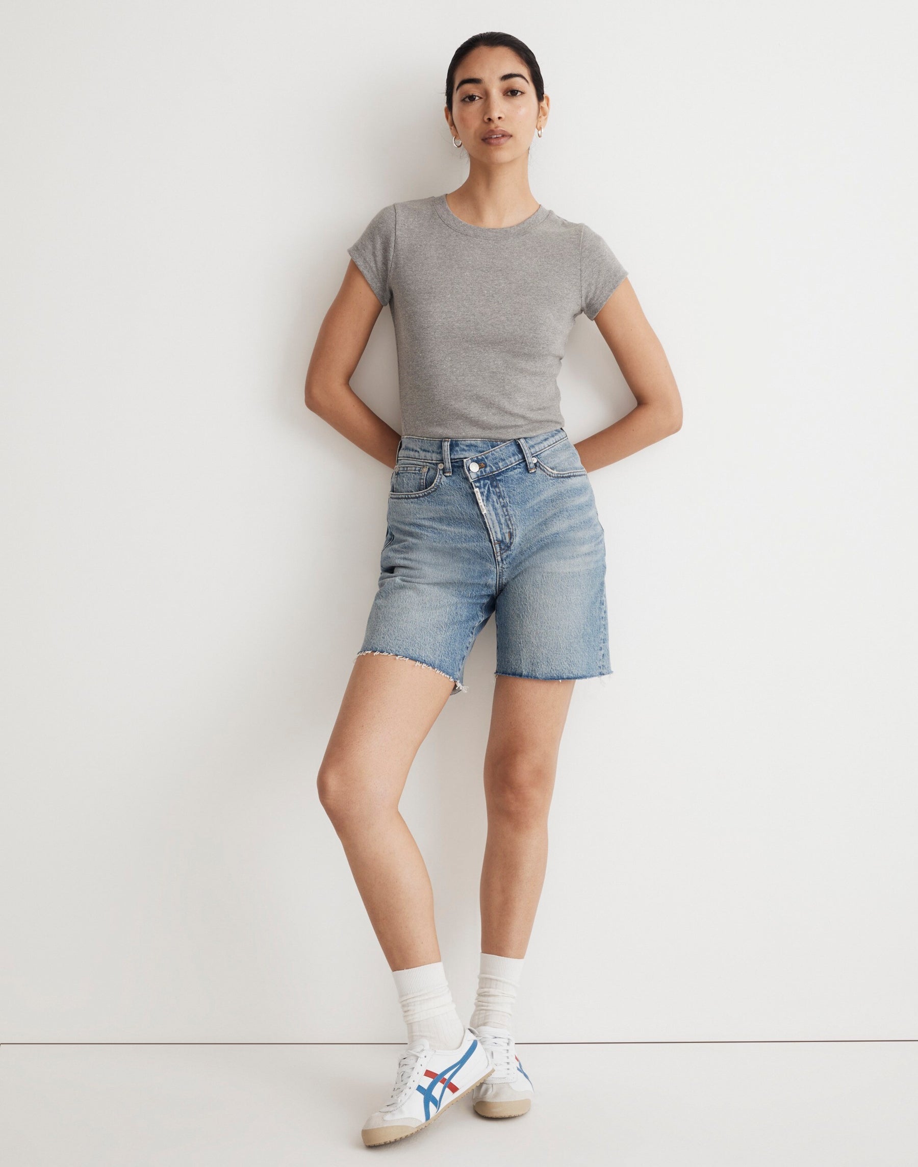 2 waist size - 25