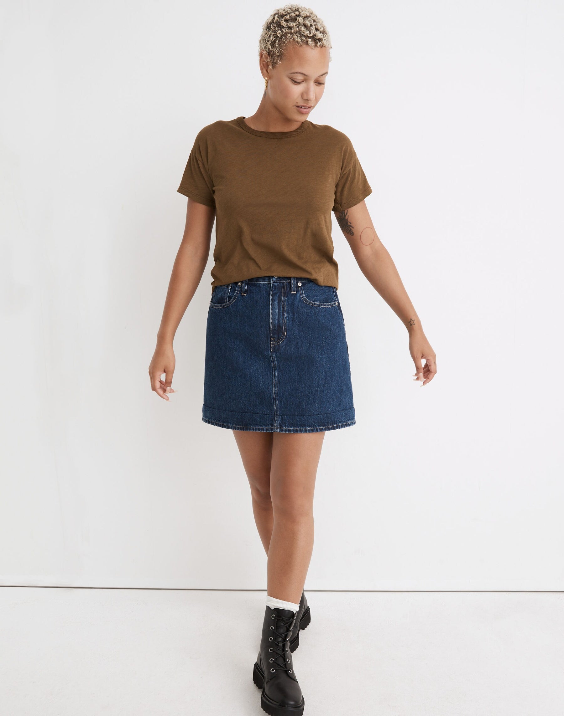 2 waist size - 23