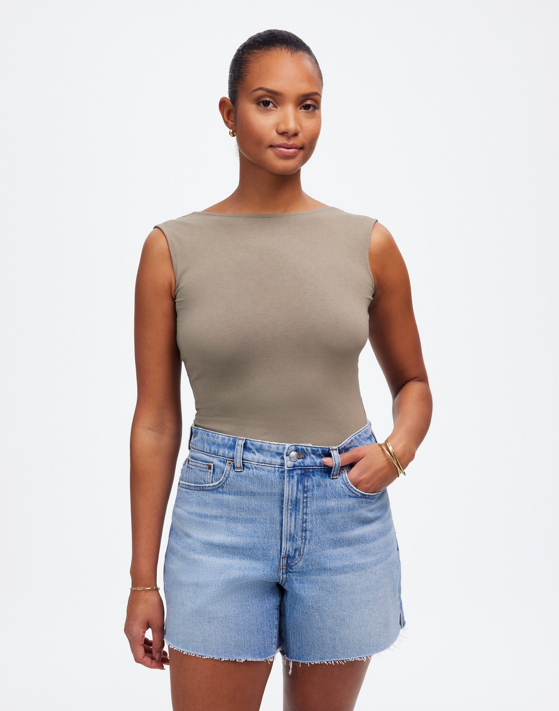 2 waist size - 28