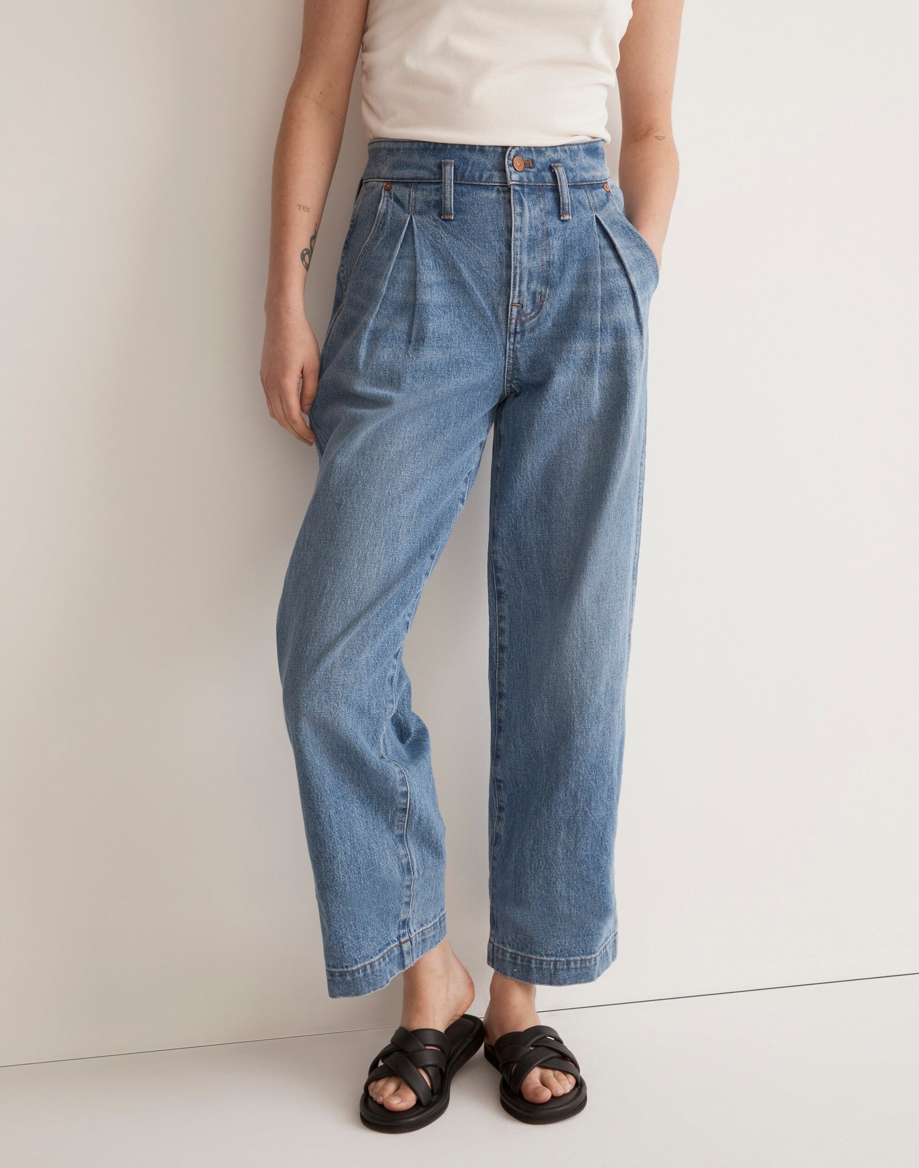 3 waist size - 28