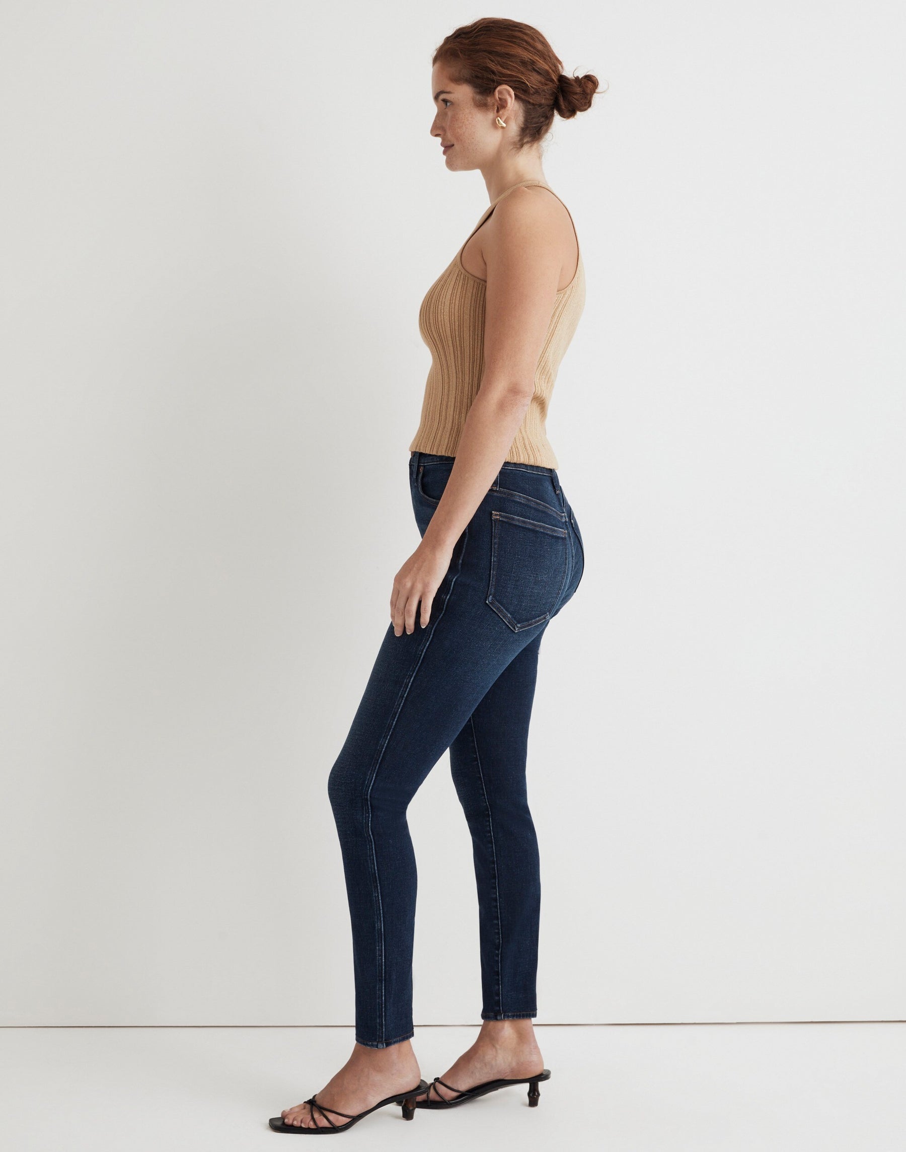 4 waist size - 28