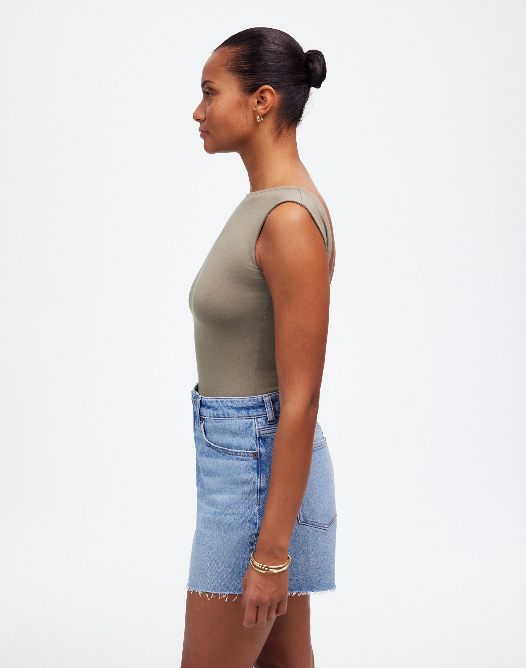 4 waist size - 28