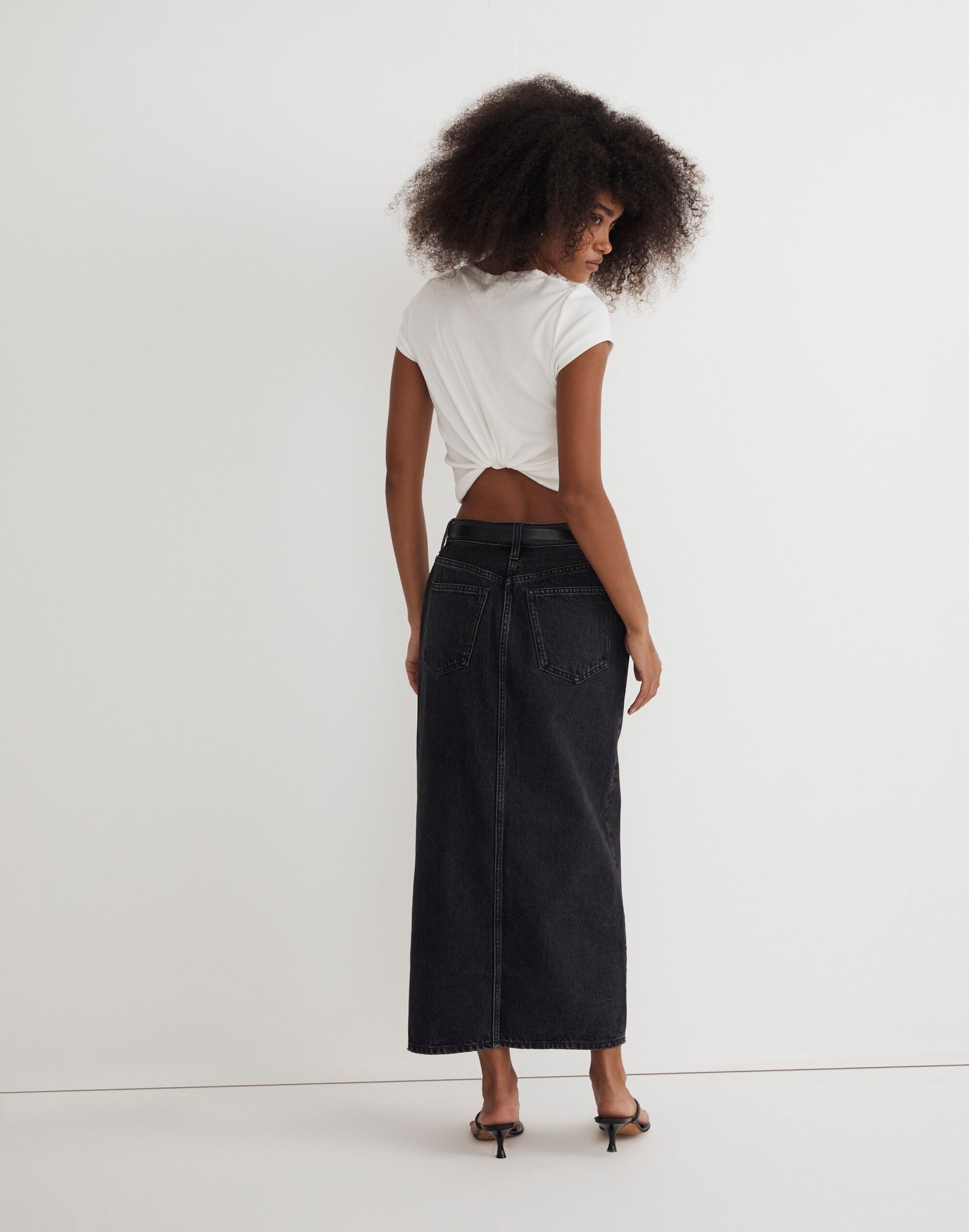 4 waist size - 28