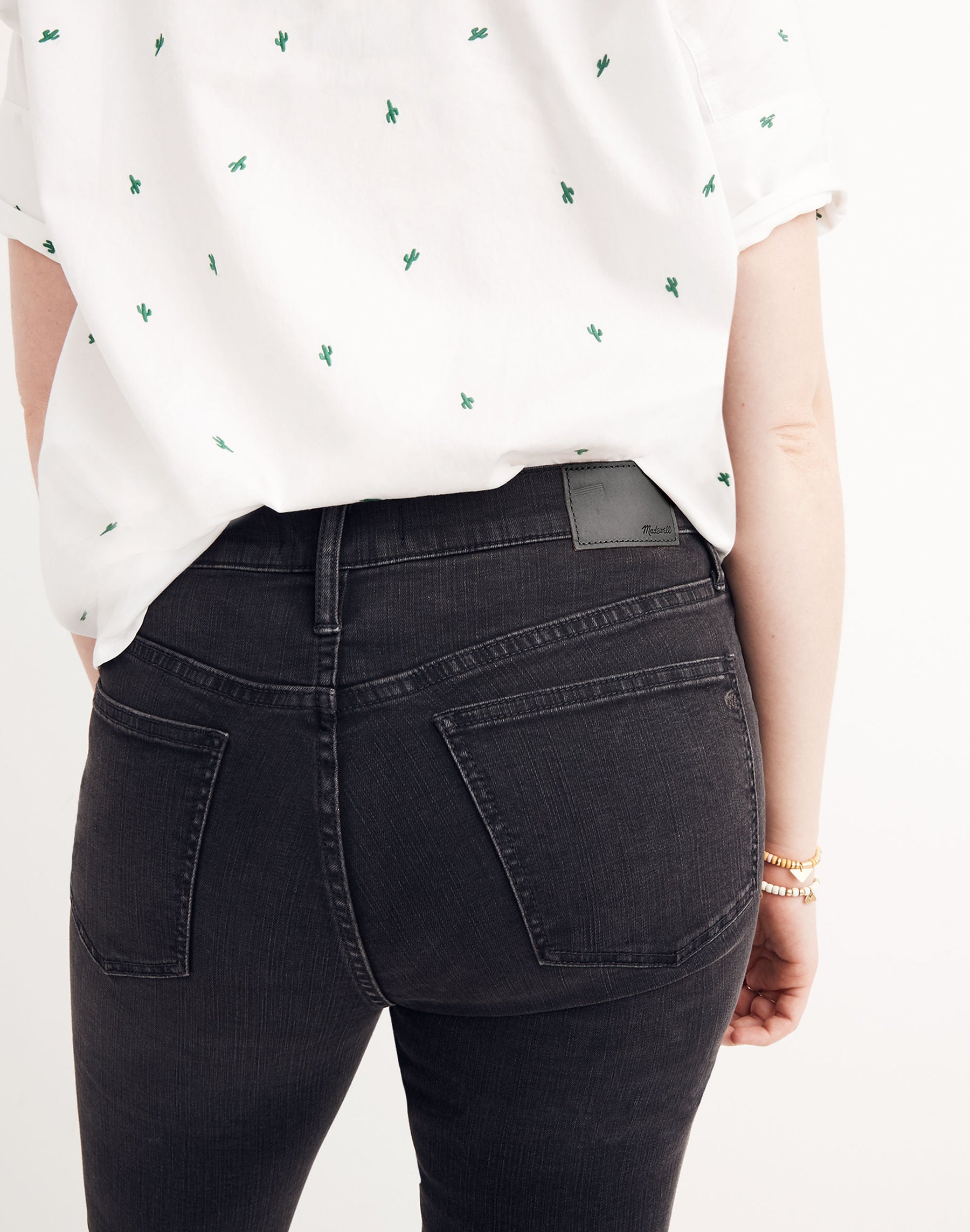 4 waist size - 27