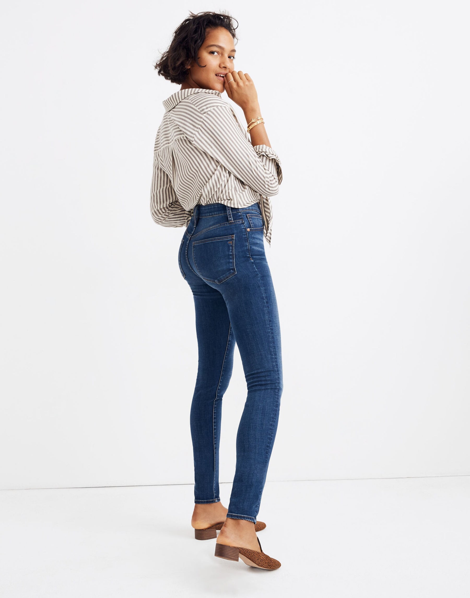4 waist size - 25