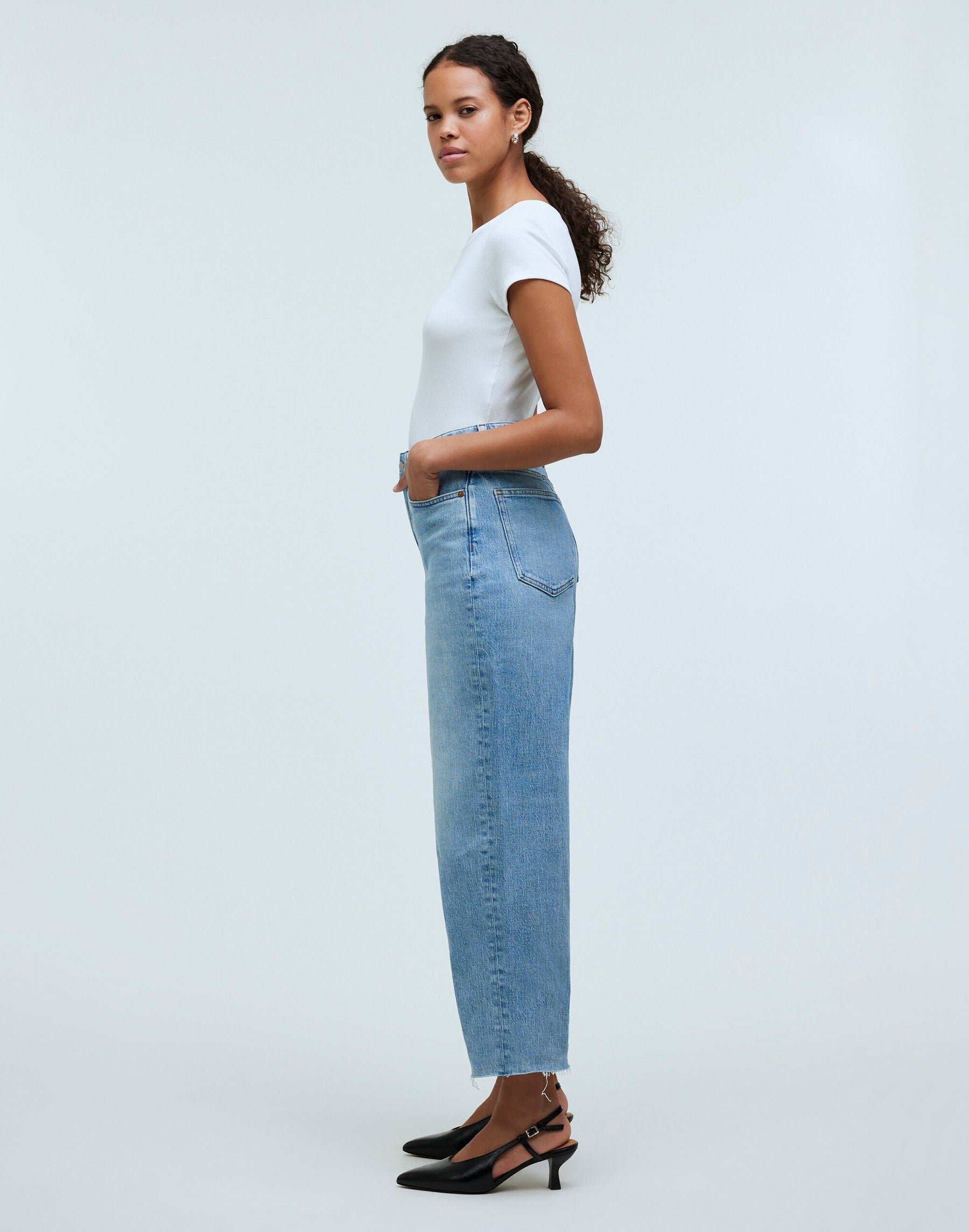 4 waist size - 25