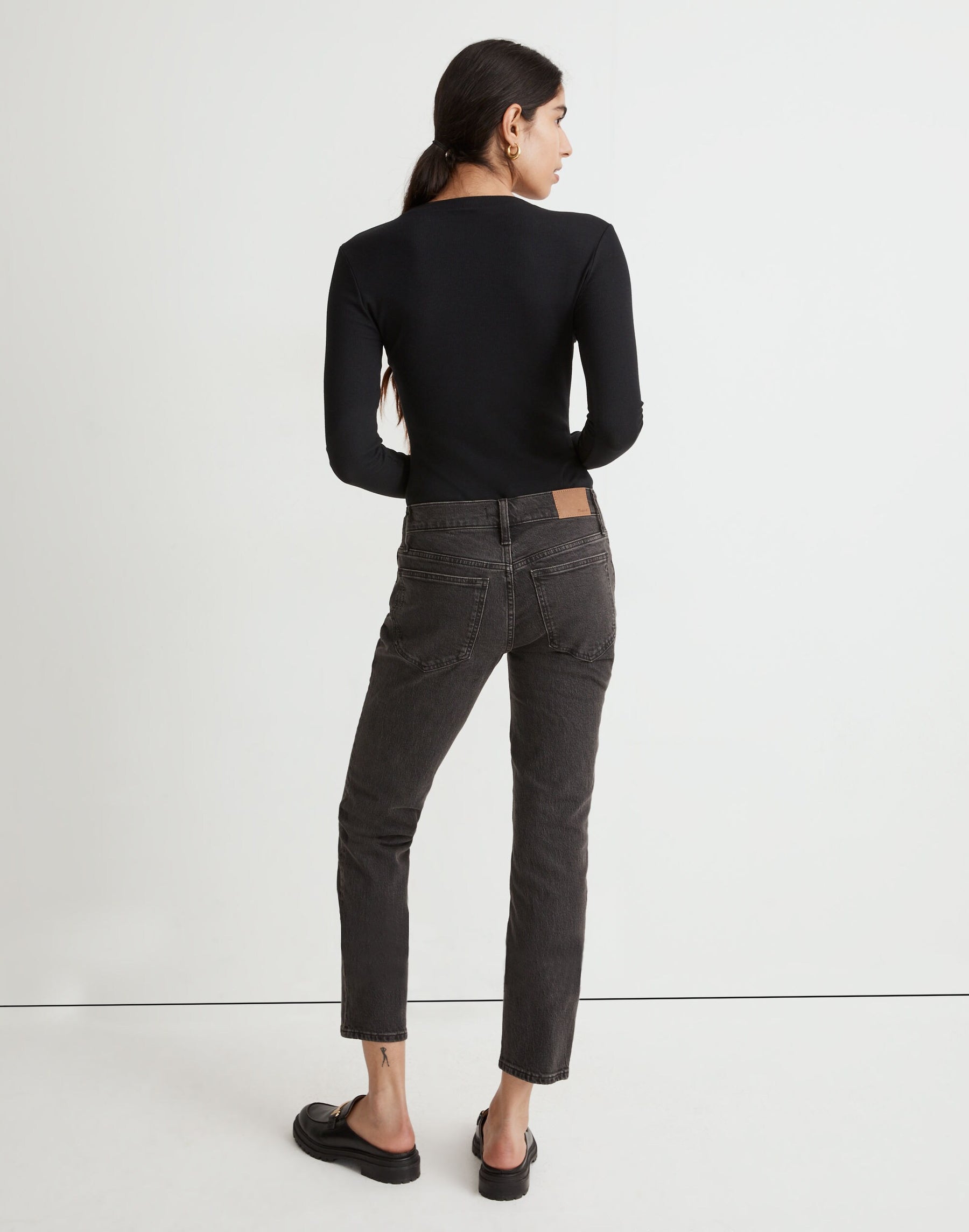 4 waist size - 25