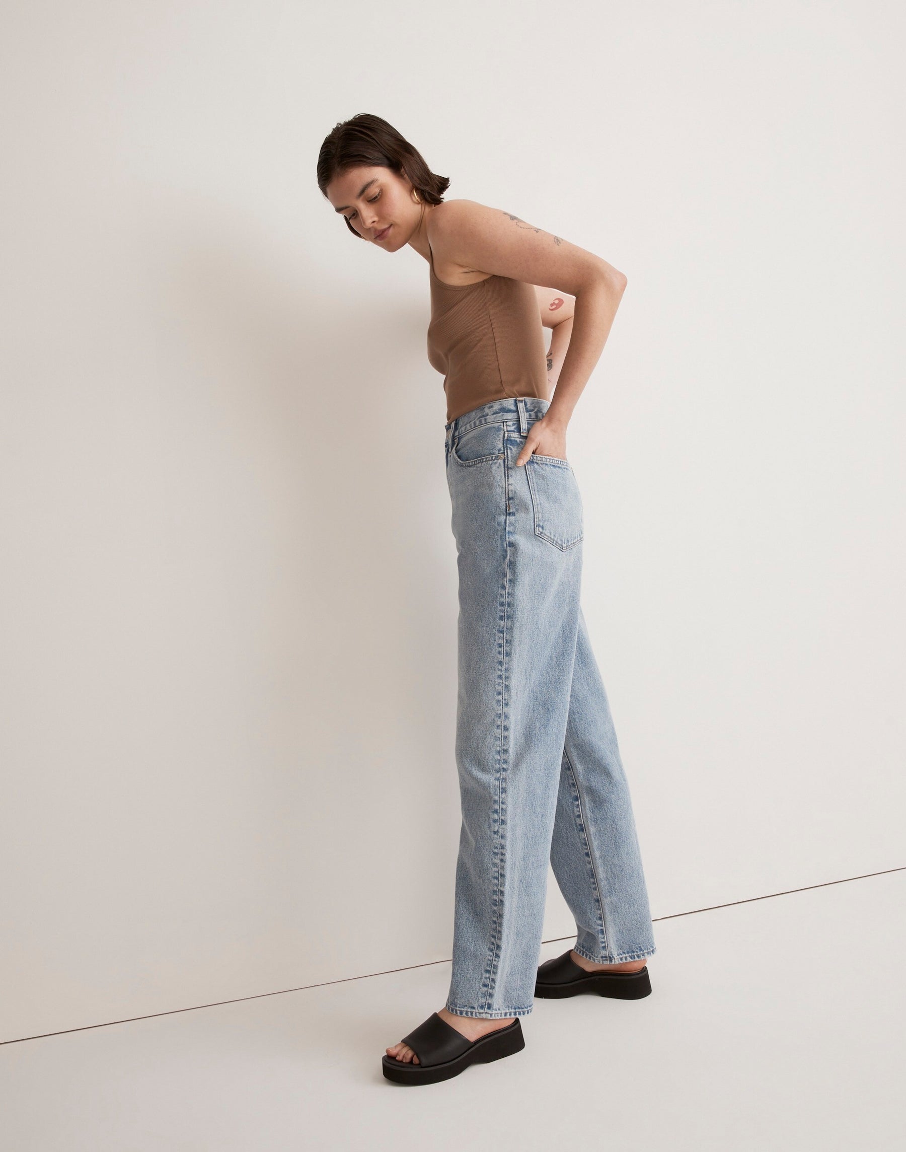 4 waist size - 23