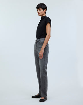 4 waist size - 28