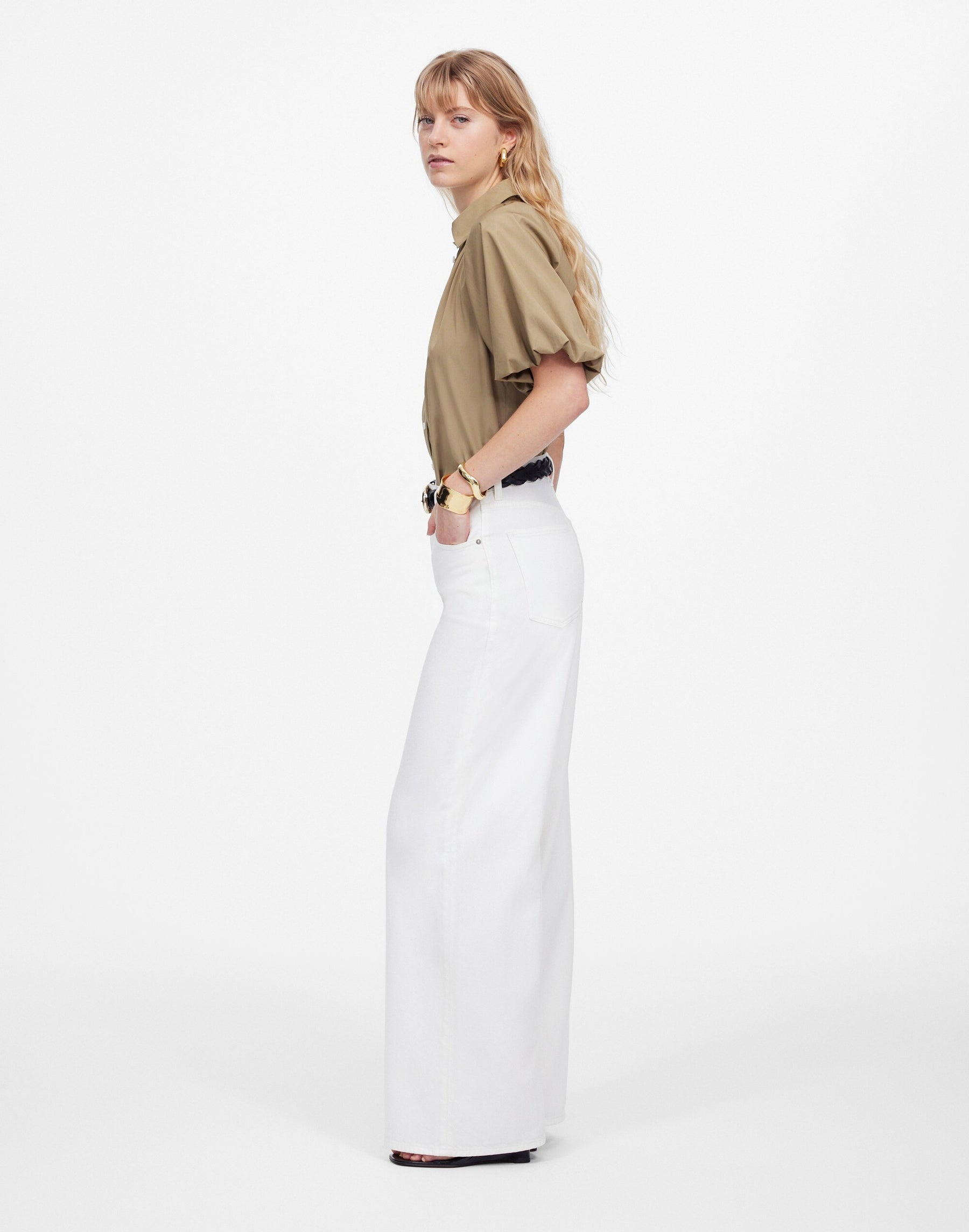 4 waist size - 23