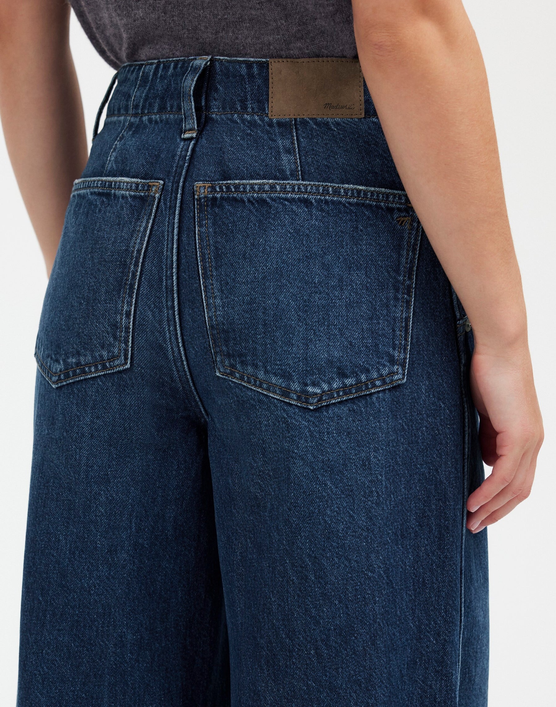 6 waist size - 28