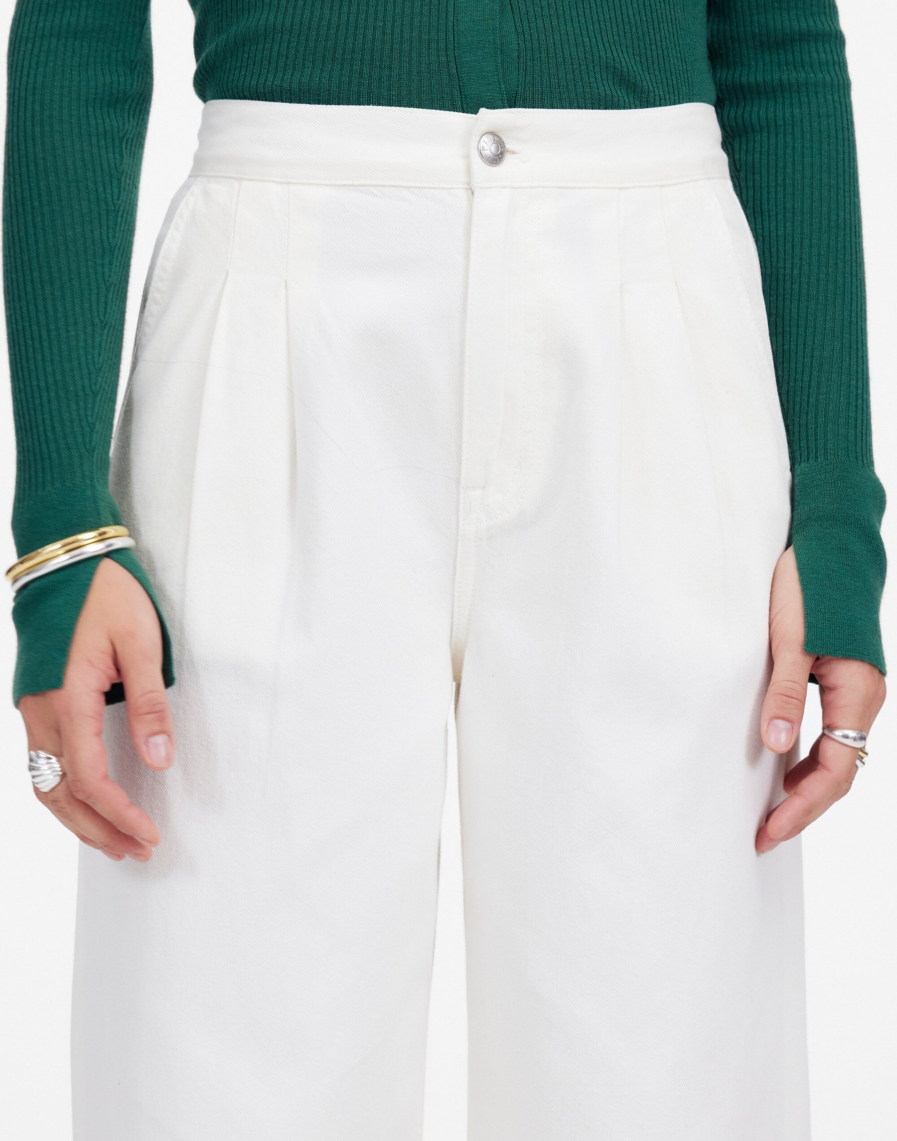 6 waist size - 24
