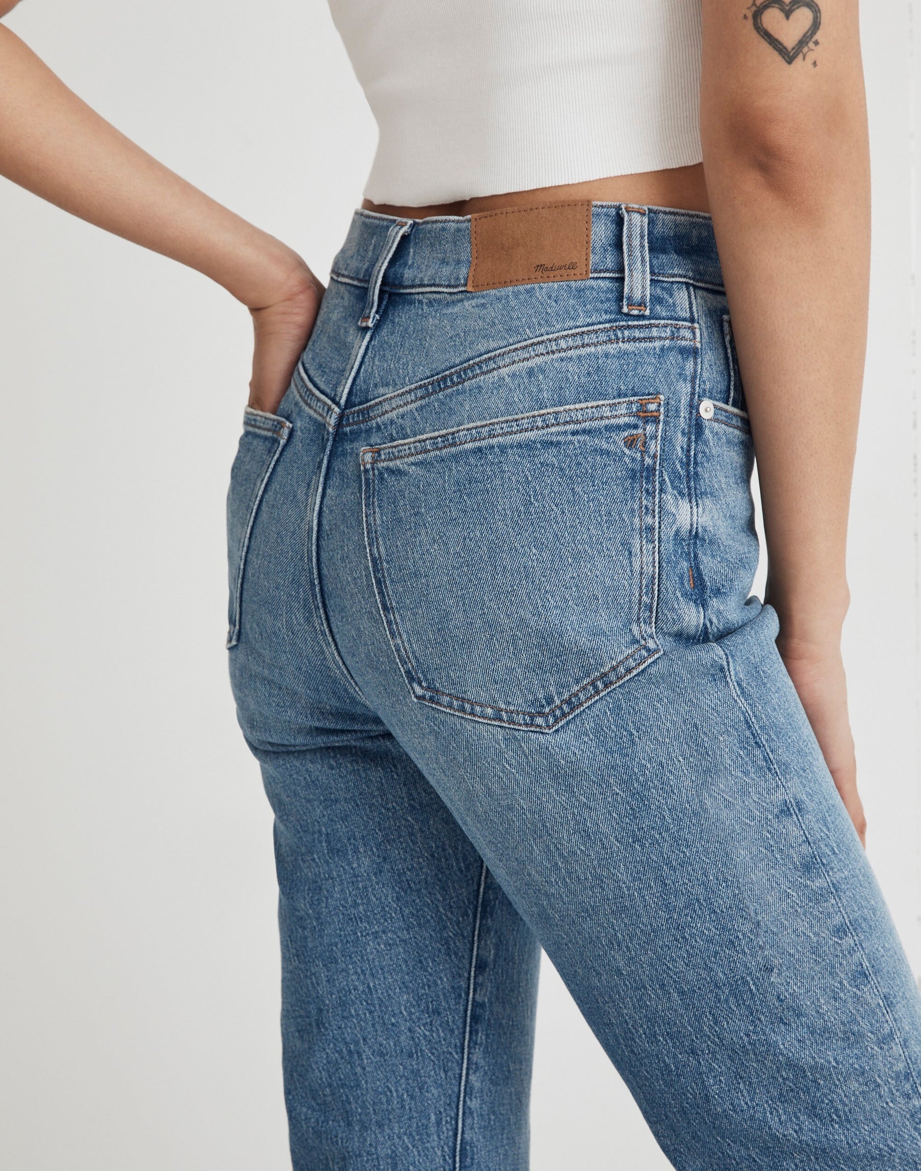 6 waist size - 25