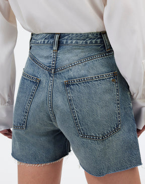 6 waist size - 28