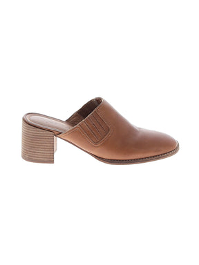 1 shoe size - 9