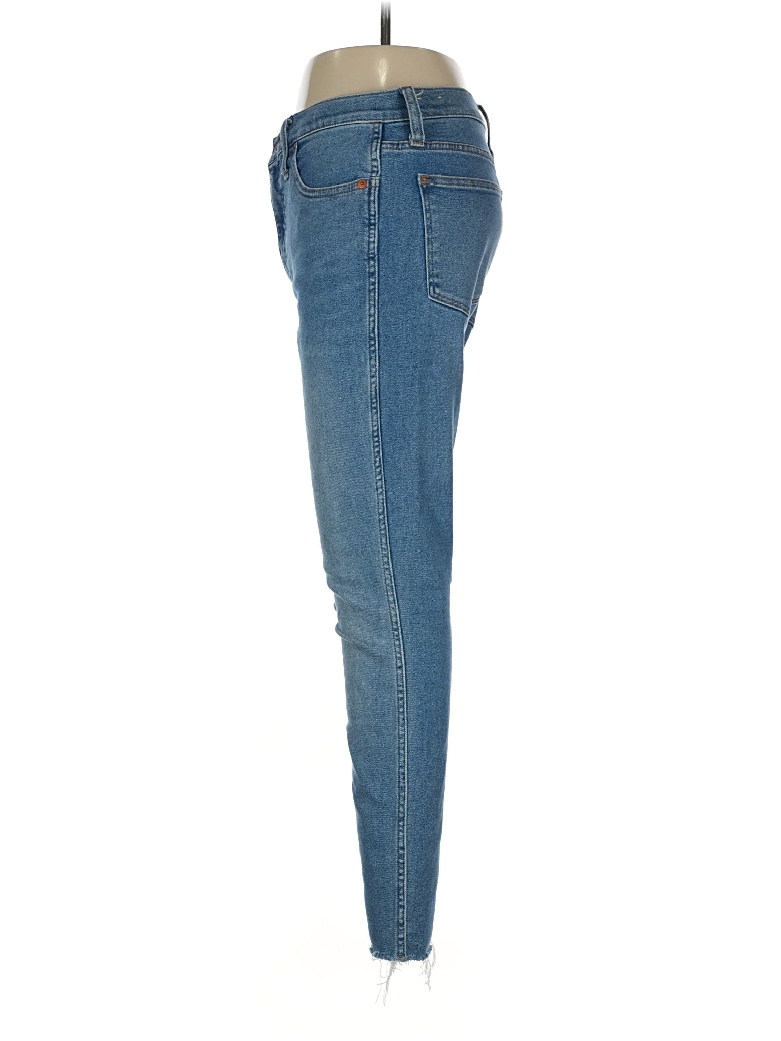 4 waist size - 28