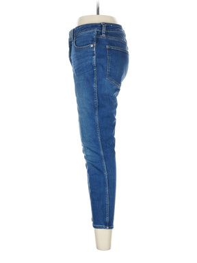 4 waist size - 28 P