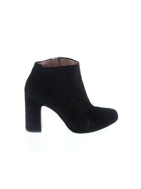 1 shoe size - 9 1/2