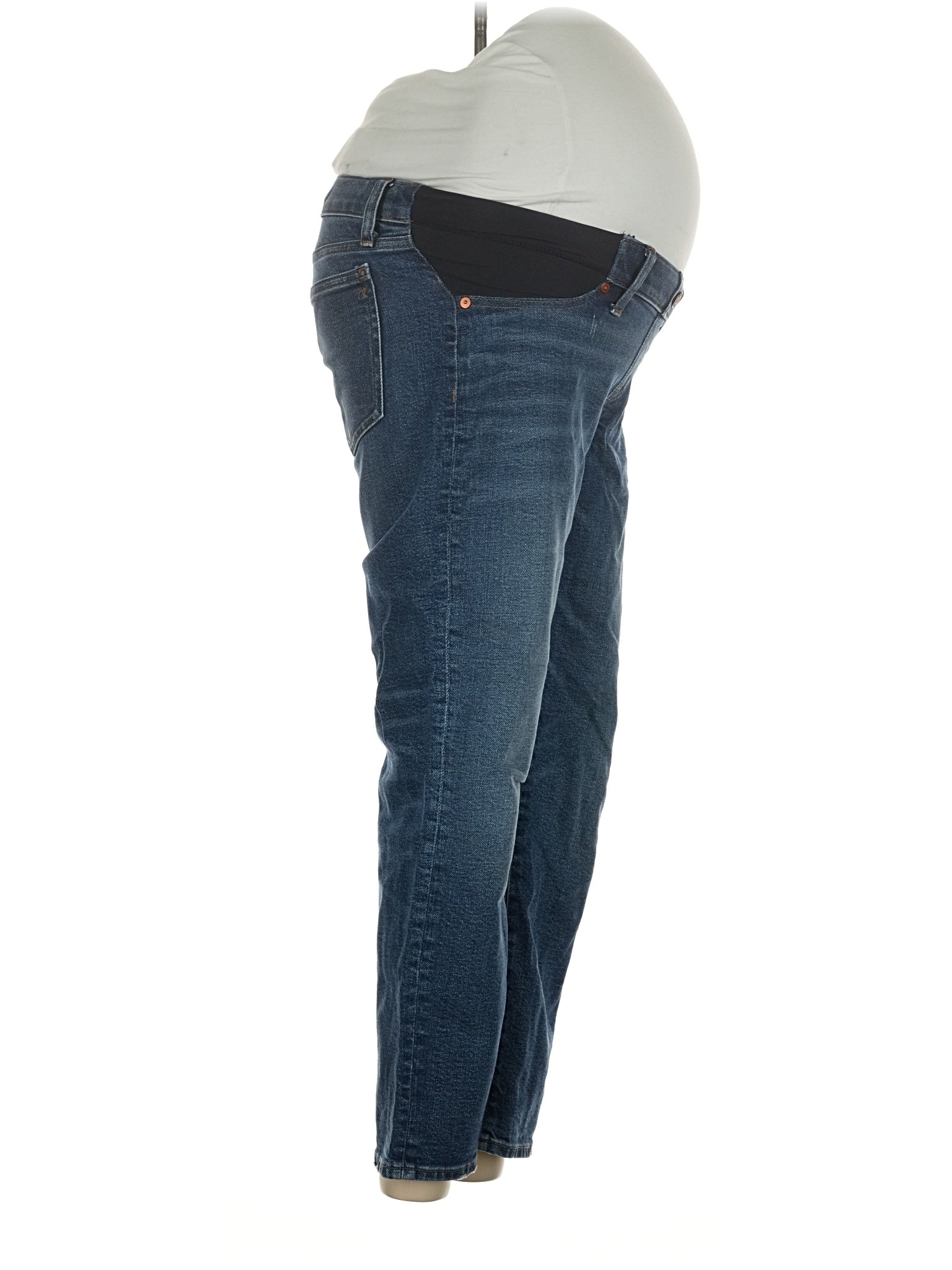 3 waist size - 27 M