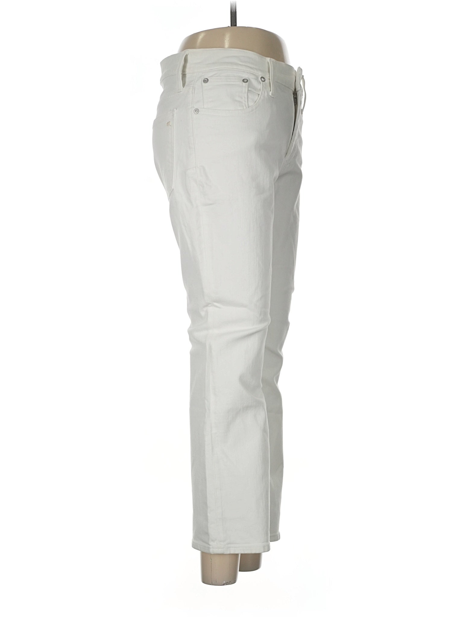 3 waist size - 28 P