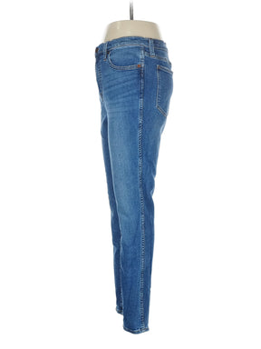 4 waist size - 28 T