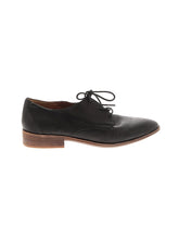 1 shoe size - 8