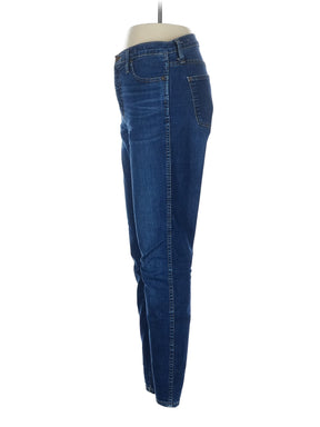 4 waist size - 28