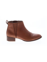 1 shoe size - 8
