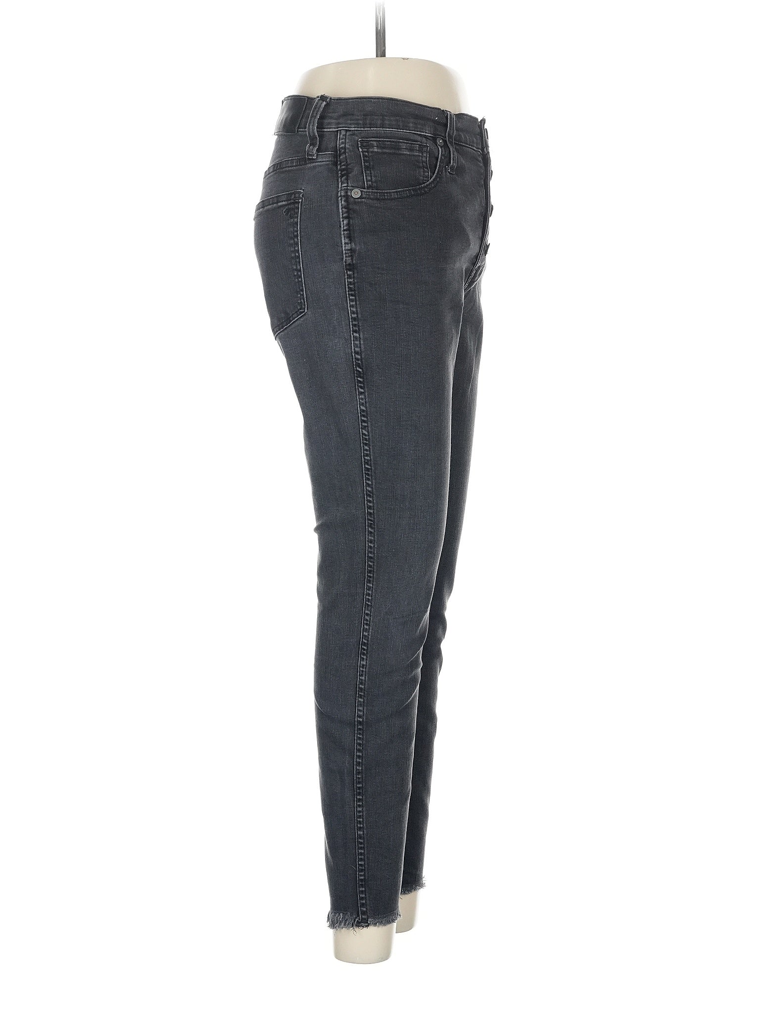 3 waist size - 28 P