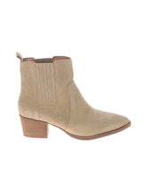 1 shoe size - 9 1/2