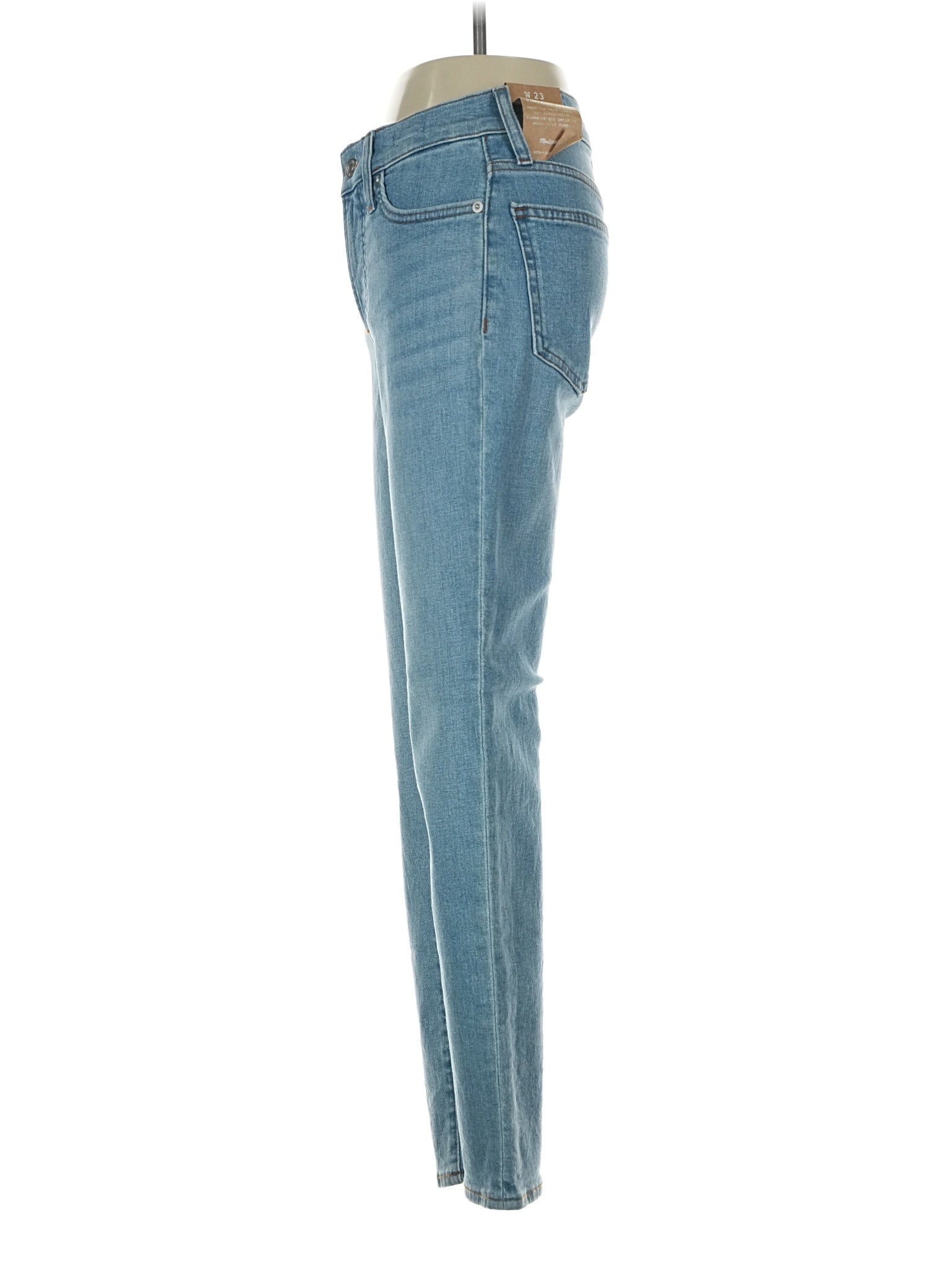 4 waist size - 23