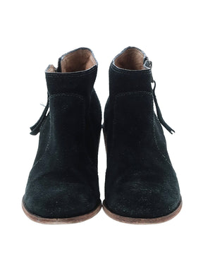2 shoe size - 9 1/2