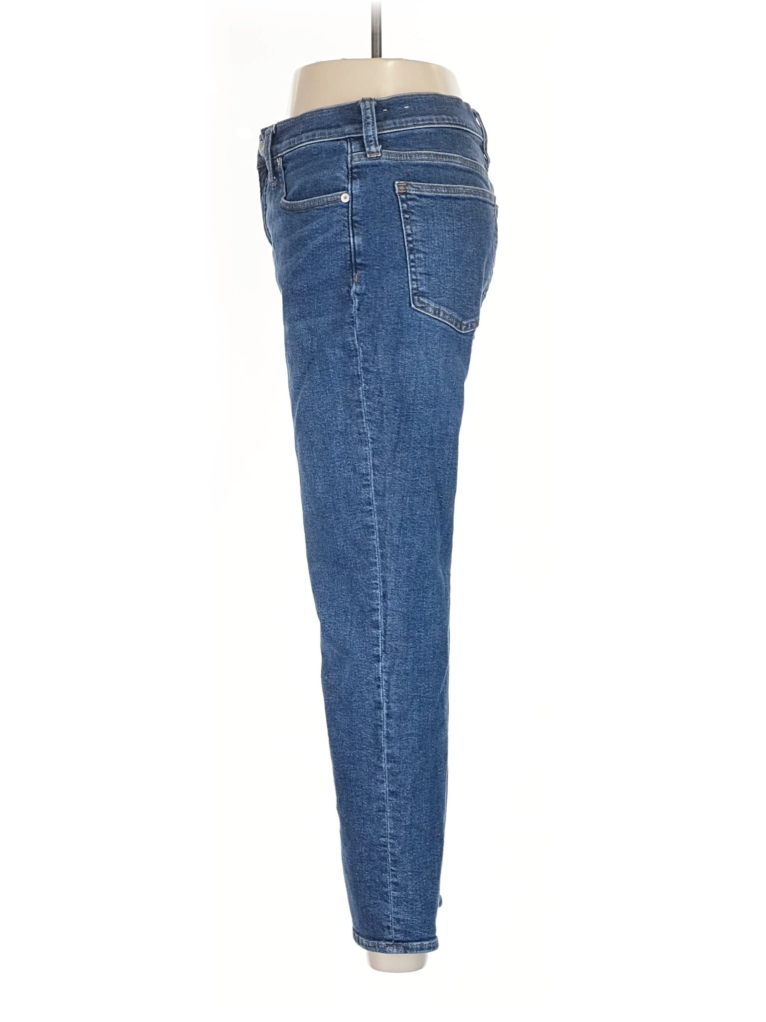 4 waist size - 28