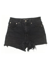 1 waist size - 25