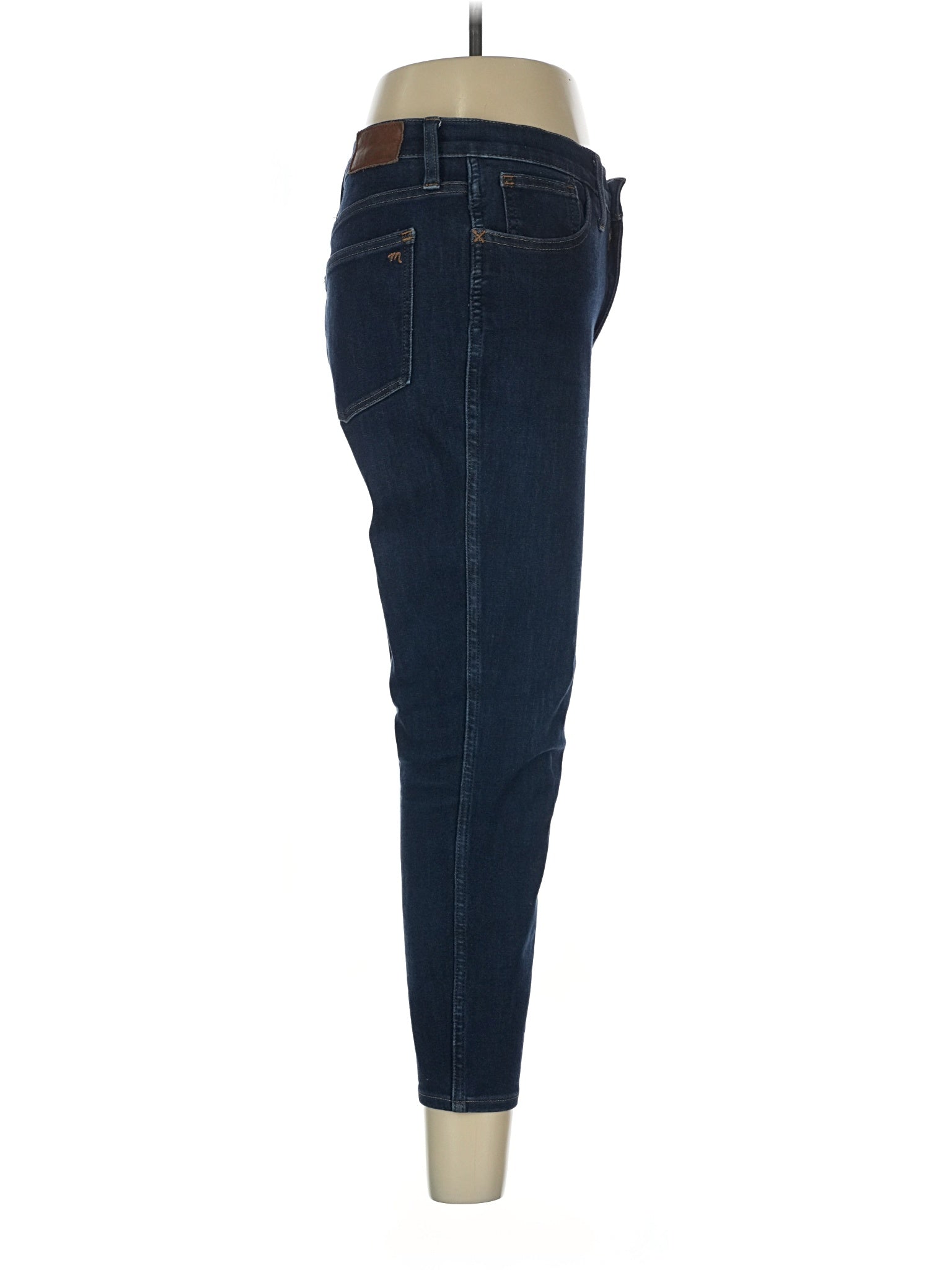 3 waist size - 28 P