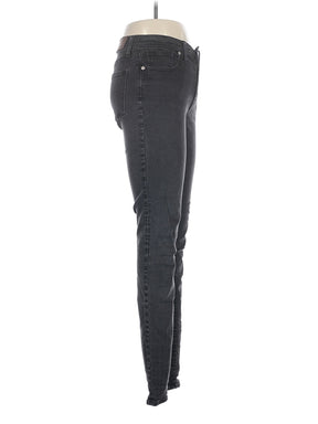 3 waist size - 28 T