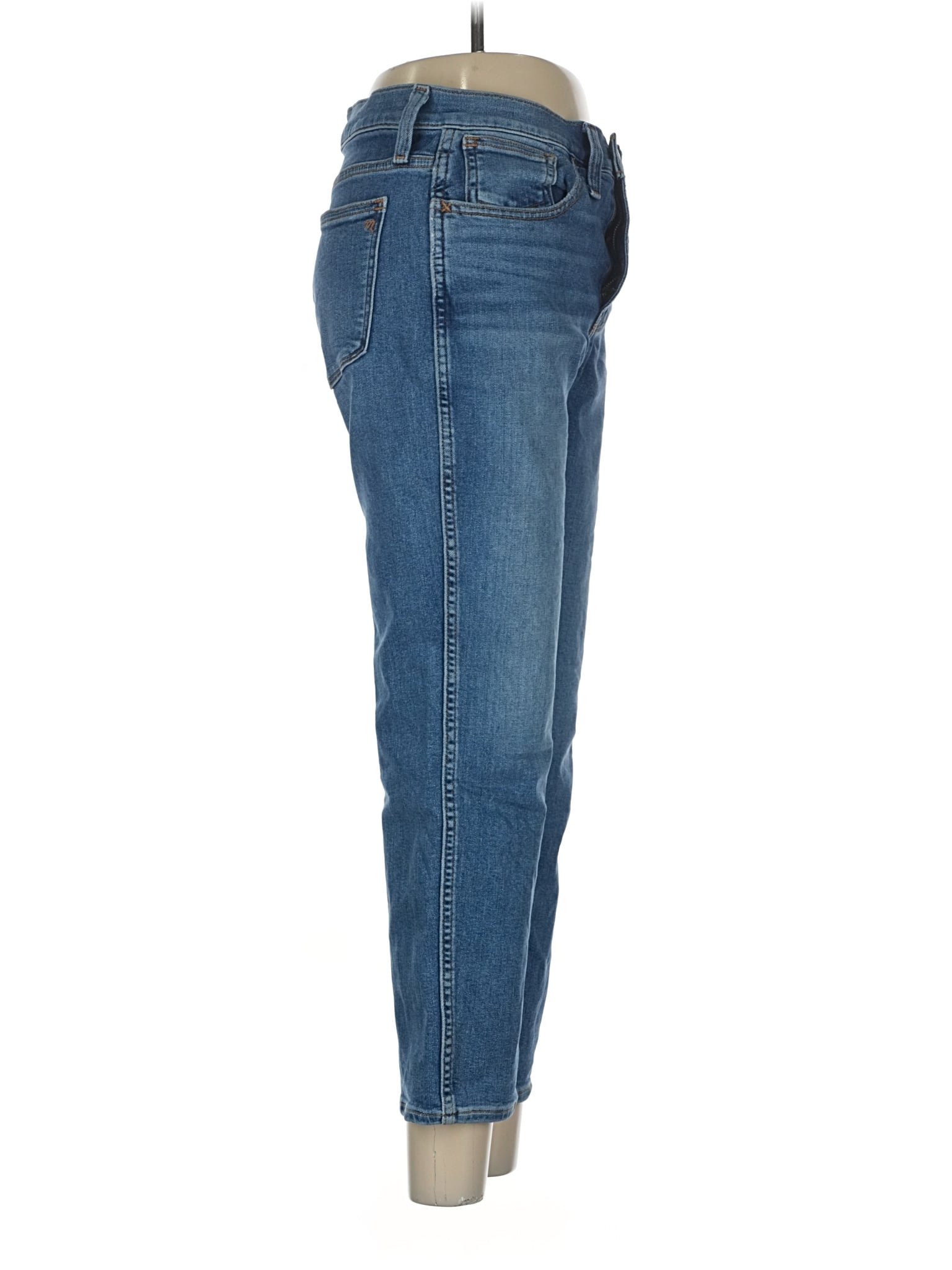 3 waist size - 28 P