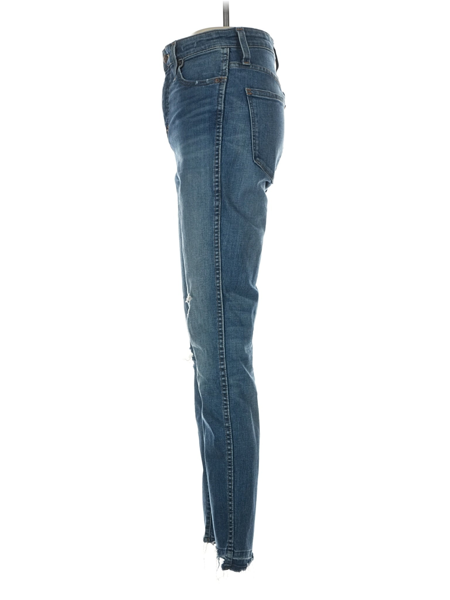 4 waist size - 25