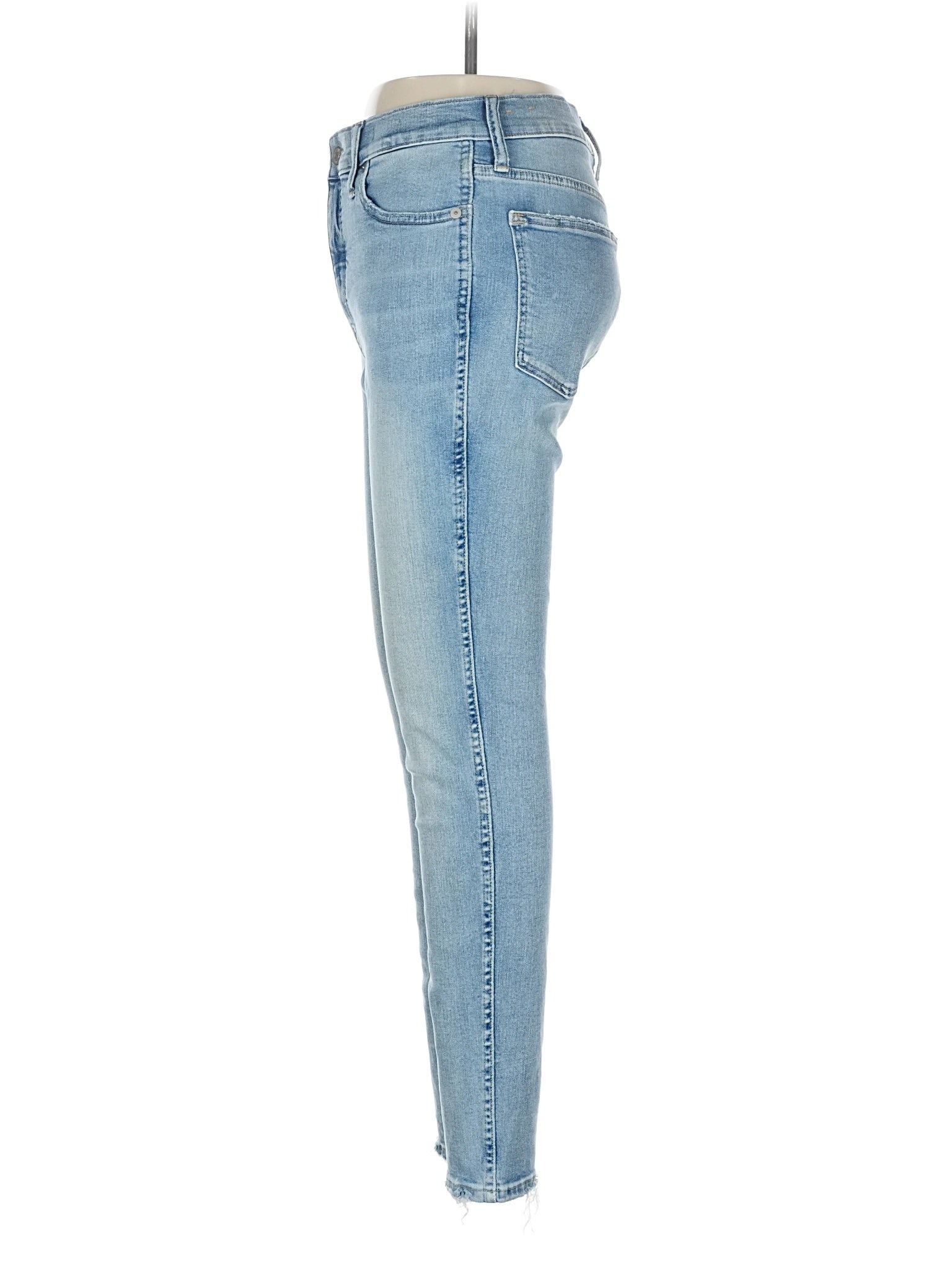4 waist size - 28