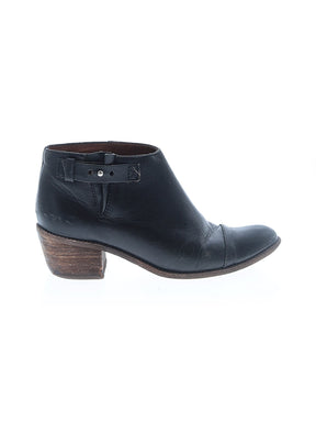 1 shoe size - 8 1/2