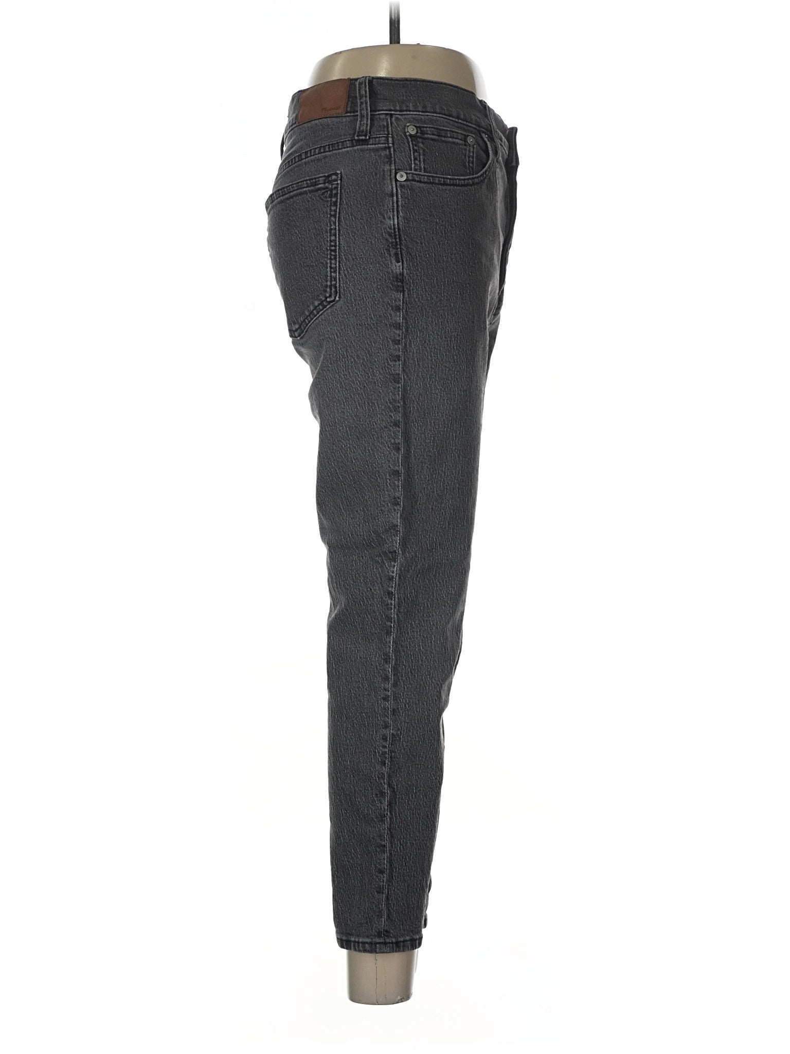 3 waist size - 28 P